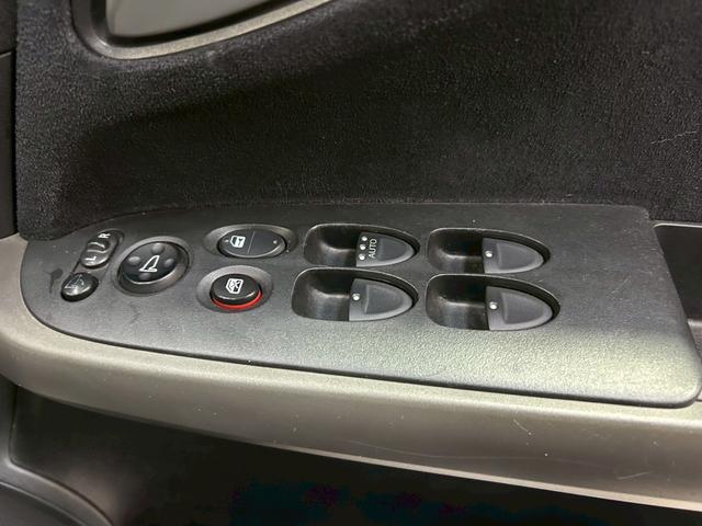 ストリーム Ｘ　スタイリッシュパッケージ　弊社ユーザー様ワンオーナー車両　Ｇａｔｈｅｒｓ純正ＨＤＤナビ　バックモニター　純正１５インチアルミ　オートライト　電動格納ミラー　パワーウィンドウ　オートエアコン　リモコンキー　予備キー　ＥＴＣ車載器（33枚目）