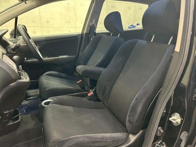 ストリーム Ｘ　スタイリッシュパッケージ　弊社ユーザー様ワンオーナー車両　Ｇａｔｈｅｒｓ純正ＨＤＤナビ　バックモニター　純正１５インチアルミ　オートライト　電動格納ミラー　パワーウィンドウ　オートエアコン　リモコンキー　予備キー　ＥＴＣ車載器（47枚目）