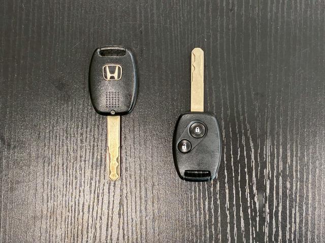 ストリーム Ｘ　スタイリッシュパッケージ　弊社ユーザー様ワンオーナー車両　Ｇａｔｈｅｒｓ純正ＨＤＤナビ　バックモニター　純正１５インチアルミ　オートライト　電動格納ミラー　パワーウィンドウ　オートエアコン　リモコンキー　予備キー　ＥＴＣ車載器（63枚目）