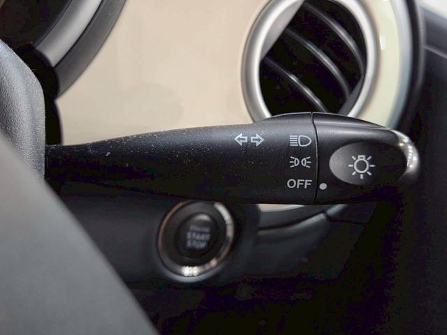 アルトラパン Ｇ　ユーザー様直接仕入れ車両　ホワイトルーフ　社外ナビ　デジタルＴＶ　純正ホイールキャップ　サイドバイザー　マニュアルエアコン　プッシュスタート　スマートキー　スペアキー　ＥＴＣ車載器　走行３．４万キロ台（31枚目）