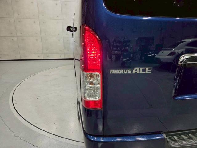 レジアスエースバン スーパーロングＤＸ　ＧＬパック　ユーザー様直接仕入　社外ナビ　フルセグＴＶ　Ｂｌｕｅｔｏｏｔｈ　ミラー型バックモニター・自動防眩機能　ＬＥＤヘッドライト　フォグ　シートカバー　リアヒーター　電格ドアミラー　リモコンキー　ＥＴＣ車載器（17枚目）