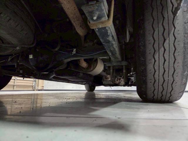 レジアスエースバン スーパーロングＤＸ　ＧＬパック　ユーザー様直接仕入　社外ナビ　フルセグＴＶ　Ｂｌｕｅｔｏｏｔｈ　ミラー型バックモニター・自動防眩機能　ＬＥＤヘッドライト　フォグ　シートカバー　リアヒーター　電格ドアミラー　リモコンキー　ＥＴＣ車載器（26枚目）