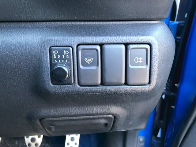 インプレッサ WRX 2004 Vリミテッド 大型リアウィング ボンネットダクト 純正17インチアルミ オーディオ 専用シート HKSターボタイマー 電格ドアミラー パワーウィンドウ 4WD/ターボ リモコンキー ETC車載器 走行7.2万キロ台(29枚目)