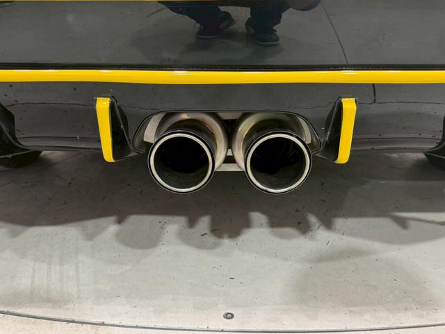 シビック ハッチバック ホンダセンシング イエローエッヂライン HKSマフラー 社外テールランプ 純正ナビ フルセグTV バックカメラ アームレストカーボン調 シートカバー シートヒーター ステアスイッチ レーダー探知機 スマートキー ETC(31枚目)