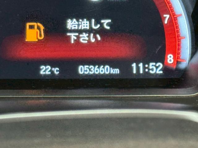 シビック ハッチバック ホンダセンシング イエローエッヂライン HKSマフラー 社外テールランプ 純正ナビ フルセグTV バックカメラ アームレストカーボン調 シートカバー シートヒーター ステアスイッチ レーダー探知機 スマートキー ETC(34枚目)