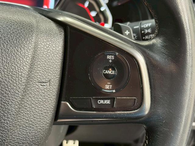 シビック ハッチバック ホンダセンシング イエローエッヂライン HKSマフラー 社外テールランプ 純正ナビ フルセグTV バックカメラ アームレストカーボン調 シートカバー シートヒーター ステアスイッチ レーダー探知機 スマートキー ETC(37枚目)