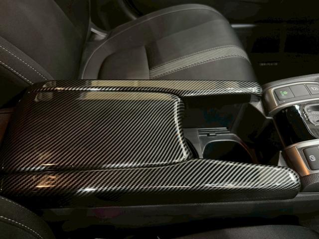 シビック ハッチバック ホンダセンシング イエローエッヂライン HKSマフラー 社外テールランプ 純正ナビ フルセグTV バックカメラ アームレストカーボン調 シートカバー シートヒーター ステアスイッチ レーダー探知機 スマートキー ETC(49枚目)