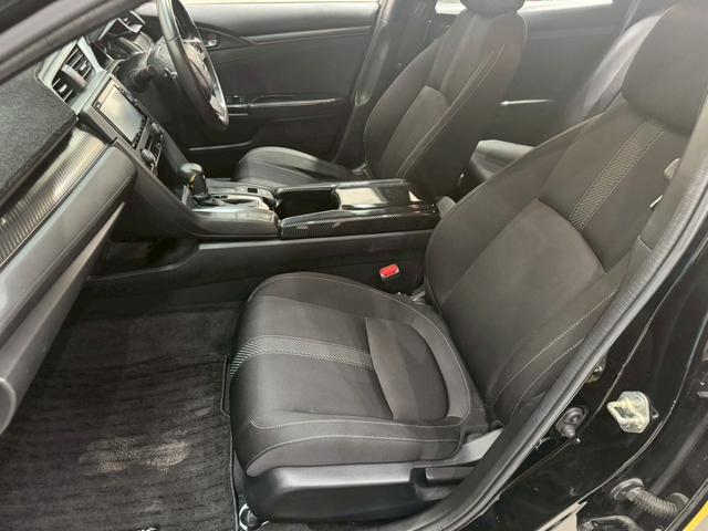 シビック ハッチバック ホンダセンシング イエローエッヂライン HKSマフラー 社外テールランプ 純正ナビ フルセグTV バックカメラ アームレストカーボン調 シートカバー シートヒーター ステアスイッチ レーダー探知機 スマートキー ETC(56枚目)