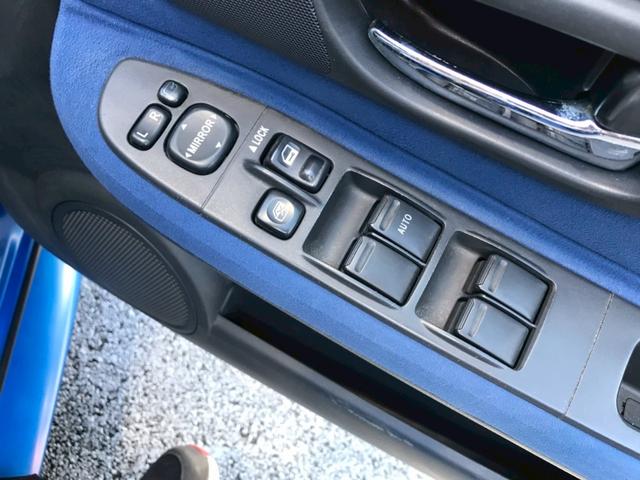 インプレッサ WRX 2004 Vリミテッド STIフロントスポイラー・マフラー 大型リアスポイラー ボンネットダクト 社外HDDナビ HIDヘッドライト 17インチアルミ ステアスイッチ 4WD・ターボ M/Tモード リモコンキー ETC車載器(31枚目)