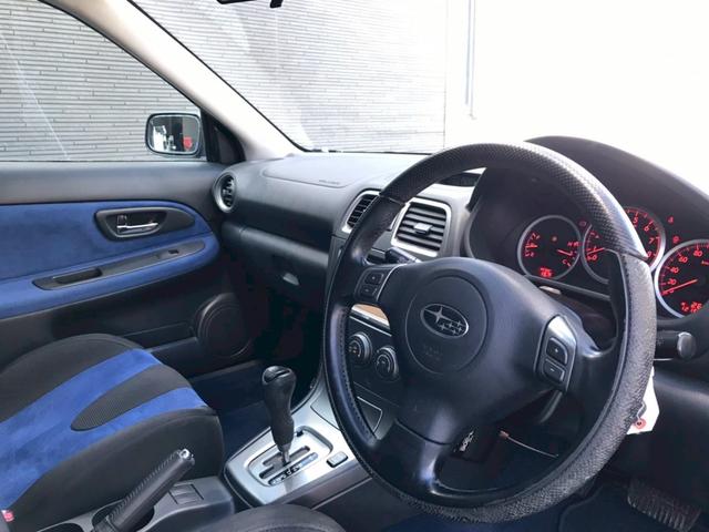 インプレッサ WRX 2004 Vリミテッド STIフロントスポイラー・マフラー 大型リアスポイラー ボンネットダクト 社外HDDナビ HIDヘッドライト 17インチアルミ ステアスイッチ 4WD・ターボ M/Tモード リモコンキー ETC車載器(41枚目)
