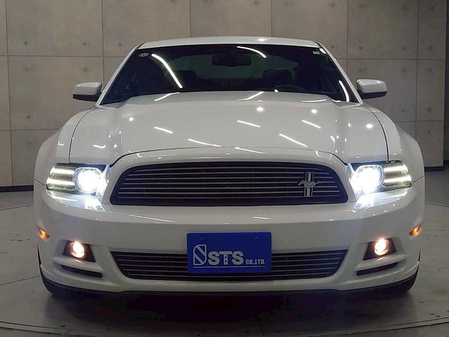 FORD MUSTANG V6 COUPE PREMIUM