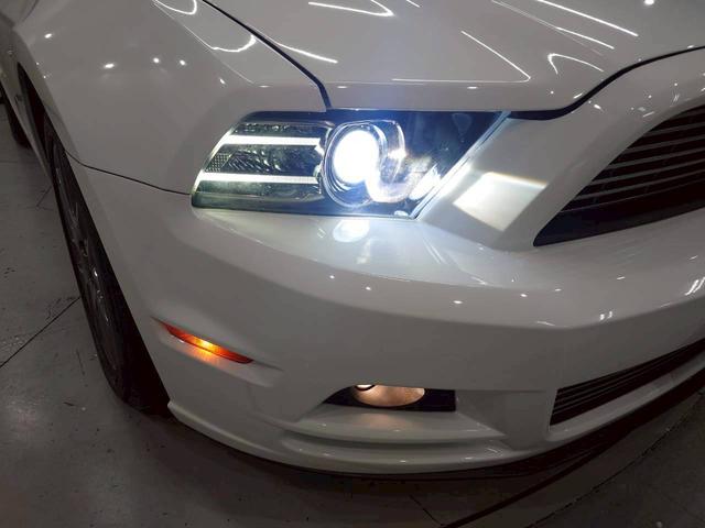 FORD MUSTANG V6 COUPE PREMIUM