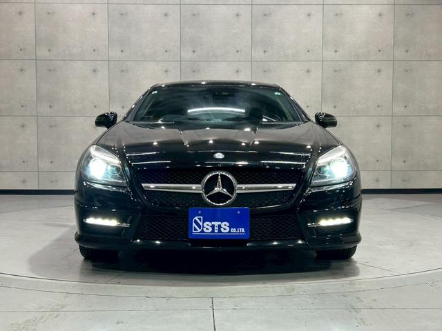 ＳＬＫ ＳＬＫ２００　純正ナビ　フルセグＴＶ　ＨＩＤヘッドライト　リアフォグ　純正１８インチＡＷ　黒革シート　メモリ付パワーシート　シートヒーター　ステアスイッチ　オートクルーズ　ソナー　レーダー探知機　スペアキー　ＥＴＣ（9枚目）