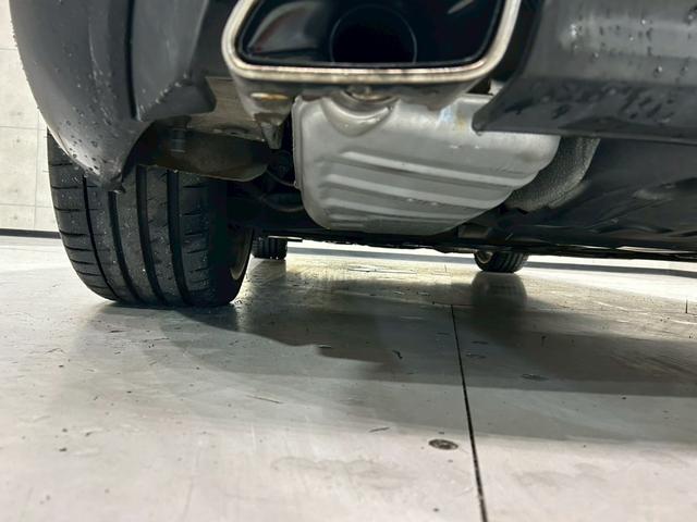 ＳＬＫ ＳＬＫ２００　純正ナビ　フルセグＴＶ　ＨＩＤヘッドライト　リアフォグ　純正１８インチＡＷ　黒革シート　メモリ付パワーシート　シートヒーター　ステアスイッチ　オートクルーズ　ソナー　レーダー探知機　スペアキー　ＥＴＣ（24枚目）