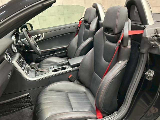 ＳＬＫ ＳＬＫ２００　純正ナビ　フルセグＴＶ　ＨＩＤヘッドライト　リアフォグ　純正１８インチＡＷ　黒革シート　メモリ付パワーシート　シートヒーター　ステアスイッチ　オートクルーズ　ソナー　レーダー探知機　スペアキー　ＥＴＣ（54枚目）