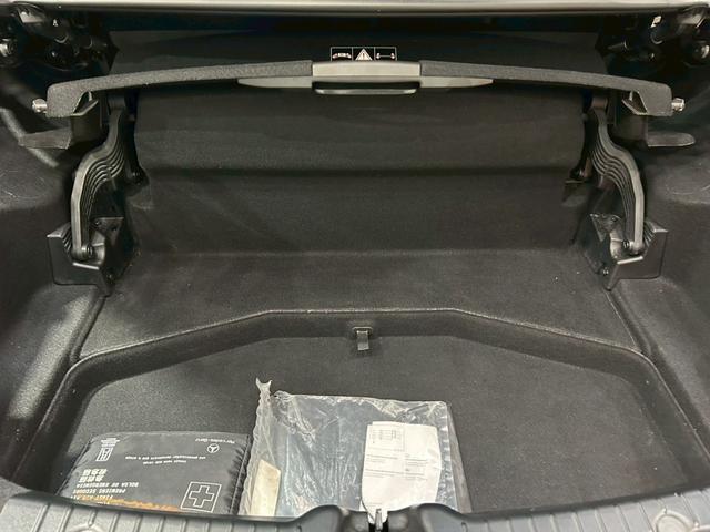 ＳＬＫ ＳＬＫ２００　純正ナビ　フルセグＴＶ　ＨＩＤヘッドライト　リアフォグ　純正１８インチＡＷ　黒革シート　メモリ付パワーシート　シートヒーター　ステアスイッチ　オートクルーズ　ソナー　レーダー探知機　スペアキー　ＥＴＣ（56枚目）