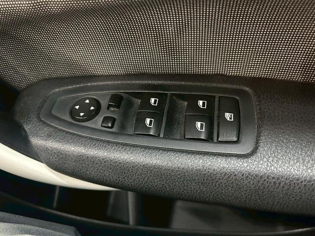 1シリーズ 116i スタイル ユーザー様直接仕入れ ワンオーナー 純正ナビ Bluetooth バックモニター HIDヘッドライト フォグ 純正16AW ハーフレザーシート 分割式リアシート リアワイパー リモコンキー 予備キー(31枚目)