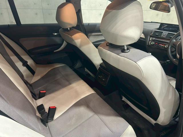 1シリーズ 116i スタイル ユーザー様直接仕入れ ワンオーナー 純正ナビ Bluetooth バックモニター HIDヘッドライト フォグ 純正16AW ハーフレザーシート 分割式リアシート リアワイパー リモコンキー 予備キー(50枚目)