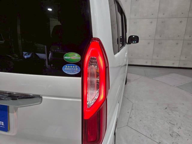 Ｎ－ＢＯＸ Ｇ・Ｌホンダセンシング　３６０度スーパーＵＶ／ＩＲカットＰＫＧ　社外ナビ　フルセグＴＶ　ＢＴ接続　バックモニター　シートヒーター　パワスラ　ステアスイッチ　レーダークルーズ　ドラレコ　スペアキー　ＥＴＣ　ユーザー様直接仕入れ（18枚目）