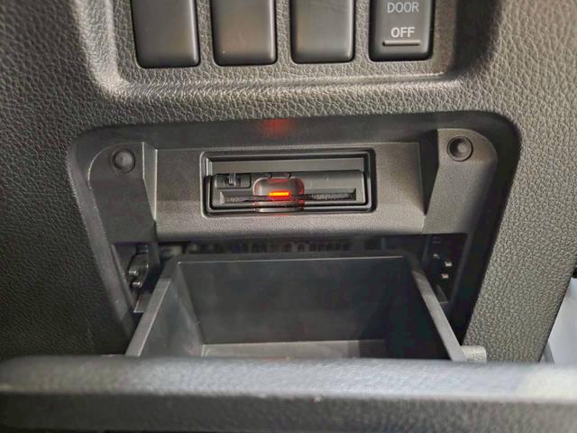 エルグランド 250ハイウェイスター ワンオーナー 純正ナビ フルセグTV Bluetooth バックカメラ フリップダウン LEDヘッドライト 両側パワスラ 純正18インチAW ハーフレザーシート クルコン ドラレコ スペアキー ETC(37枚目)