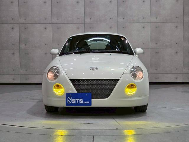 コペン 2ndアニバーサリーエディション 社外15インチアルミ 社外追加メーター HIDヘッドライト フォグランプ RECAROシート シートヒーター 純正オーディオ ドラレコ MOMOステア リモコンキー ETC車載器 ユーザー様直接仕入れ(8枚目)