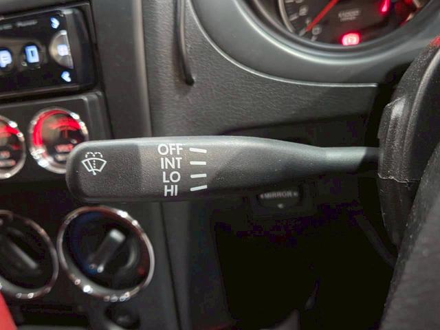 コペン 2ndアニバーサリーエディション 社外15インチアルミ 社外追加メーター HIDヘッドライト フォグランプ RECAROシート シートヒーター 純正オーディオ ドラレコ MOMOステア リモコンキー ETC車載器 ユーザー様直接仕入れ(31枚目)