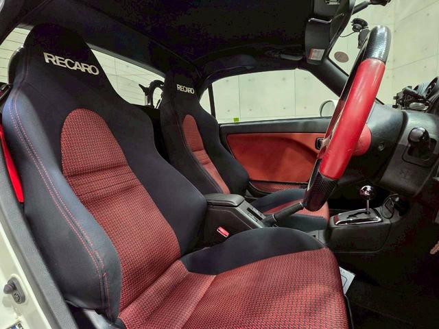 コペン 2ndアニバーサリーエディション 社外15インチアルミ 社外追加メーター HIDヘッドライト フォグランプ RECAROシート シートヒーター 純正オーディオ ドラレコ MOMOステア リモコンキー ETC車載器 ユーザー様直接仕入れ(49枚目)