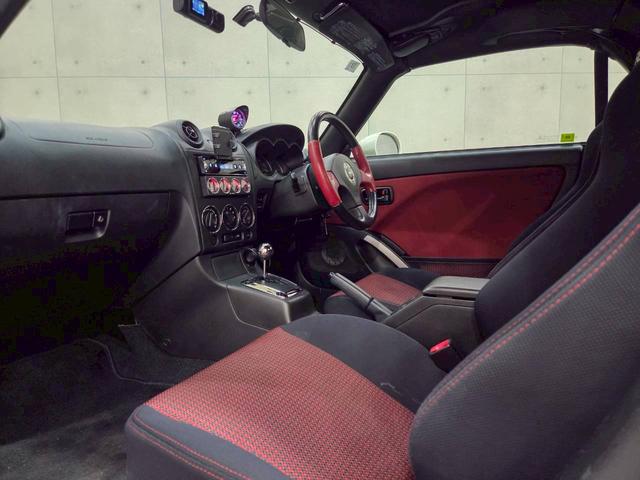 コペン 2ndアニバーサリーエディション 社外15インチアルミ 社外追加メーター HIDヘッドライト フォグランプ RECAROシート シートヒーター 純正オーディオ ドラレコ MOMOステア リモコンキー ETC車載器 ユーザー様直接仕入れ(50枚目)