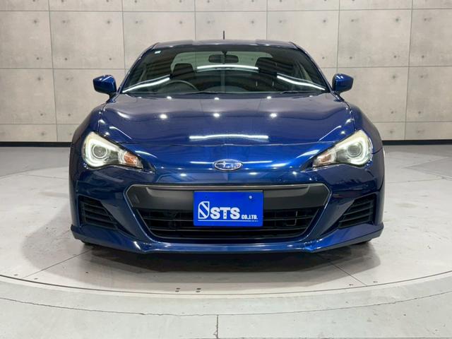 ＢＲＺ Ｒ　６速マニュアル　ショーワチューニングローダウンサス　ＢＢＳ製１６インチアルミ　Ｓｔｒａｄａナビ　フルセグＴＶ　Ｂｌｕｅｔｏｏｔｈ接続　ＨＩＤヘッドライト　革巻きステアリング　リモコンキー　スペアキー有（8枚目）