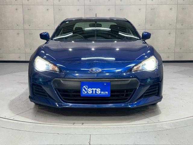 ＢＲＺ Ｒ　６速マニュアル　ショーワチューニングローダウンサス　ＢＢＳ製１６インチアルミ　Ｓｔｒａｄａナビ　フルセグＴＶ　Ｂｌｕｅｔｏｏｔｈ接続　ＨＩＤヘッドライト　革巻きステアリング　リモコンキー　スペアキー有（9枚目）