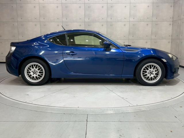 ＢＲＺ Ｒ　６速マニュアル　ショーワチューニングローダウンサス　ＢＢＳ製１６インチアルミ　Ｓｔｒａｄａナビ　フルセグＴＶ　Ｂｌｕｅｔｏｏｔｈ接続　ＨＩＤヘッドライト　革巻きステアリング　リモコンキー　スペアキー有（13枚目）