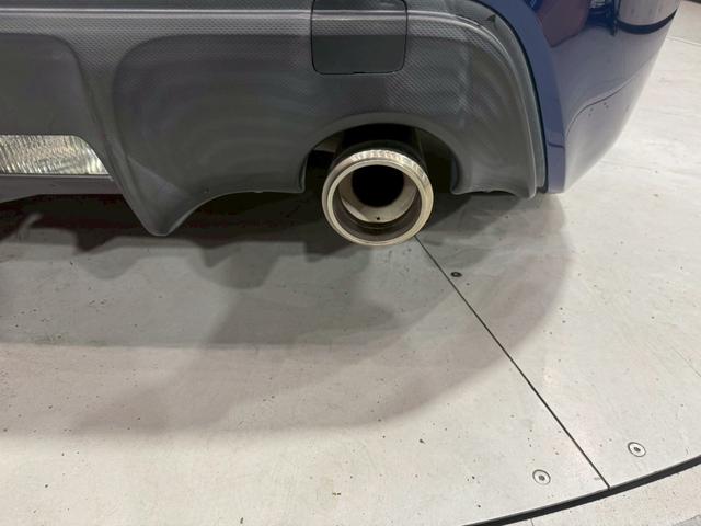 ＢＲＺ Ｒ　６速マニュアル　ショーワチューニングローダウンサス　ＢＢＳ製１６インチアルミ　Ｓｔｒａｄａナビ　フルセグＴＶ　Ｂｌｕｅｔｏｏｔｈ接続　ＨＩＤヘッドライト　革巻きステアリング　リモコンキー　スペアキー有（26枚目）