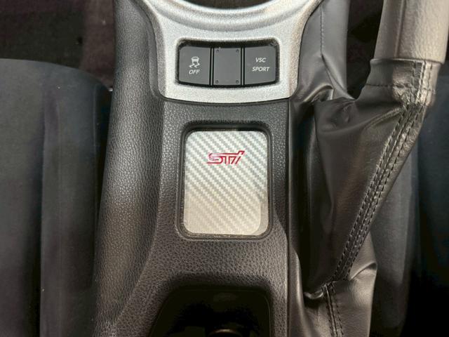 ＢＲＺ Ｒ　６速マニュアル　ショーワチューニングローダウンサス　ＢＢＳ製１６インチアルミ　Ｓｔｒａｄａナビ　フルセグＴＶ　Ｂｌｕｅｔｏｏｔｈ接続　ＨＩＤヘッドライト　革巻きステアリング　リモコンキー　スペアキー有（39枚目）