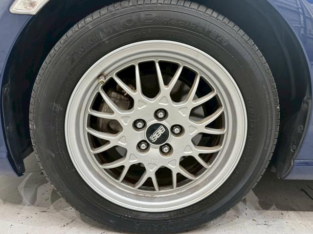 ＢＲＺ Ｒ　６速マニュアル　ショーワチューニングローダウンサス　ＢＢＳ製１６インチアルミ　Ｓｔｒａｄａナビ　フルセグＴＶ　Ｂｌｕｅｔｏｏｔｈ接続　ＨＩＤヘッドライト　革巻きステアリング　リモコンキー　スペアキー有（62枚目）