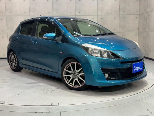 ヴィッツ ＲＳ　Ｇ’ｓ　５速マニュアル　Ｇｓ’純正サスペンション・１７インチアルミ　ＨＩＤヘッドライト　フォグランプ　オートライト　ＬＥＤ／ＢＥＡＭ　社外ナビ　電動格納ミラー　リモコンキー　ＥＴＣ車載器　実走行３．０万キロ台（12枚目）