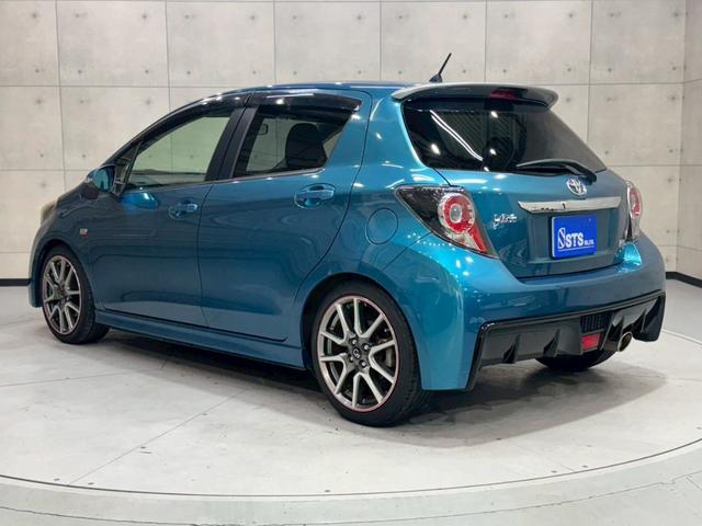 ヴィッツ ＲＳ　Ｇ’ｓ　５速マニュアル　Ｇｓ’純正サスペンション・１７インチアルミ　ＨＩＤヘッドライト　フォグランプ　オートライト　ＬＥＤ／ＢＥＡＭ　社外ナビ　電動格納ミラー　リモコンキー　ＥＴＣ車載器　実走行３．０万キロ台（19枚目）