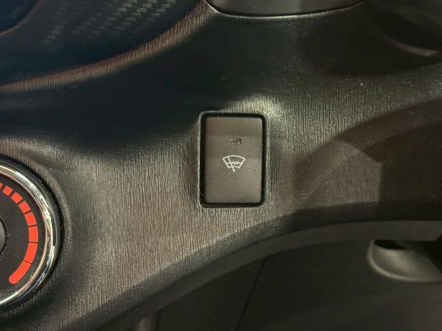 ヴィッツ ＲＳ　Ｇ’ｓ　５速マニュアル　Ｇｓ’純正サスペンション・１７インチアルミ　ＨＩＤヘッドライト　フォグランプ　オートライト　ＬＥＤ／ＢＥＡＭ　社外ナビ　電動格納ミラー　リモコンキー　ＥＴＣ車載器　実走行３．０万キロ台（39枚目）