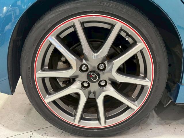 ヴィッツ ＲＳ　Ｇ’ｓ　５速マニュアル　Ｇｓ’純正サスペンション・１７インチアルミ　ＨＩＤヘッドライト　フォグランプ　オートライト　ＬＥＤ／ＢＥＡＭ　社外ナビ　電動格納ミラー　リモコンキー　ＥＴＣ車載器　実走行３．０万キロ台（68枚目）