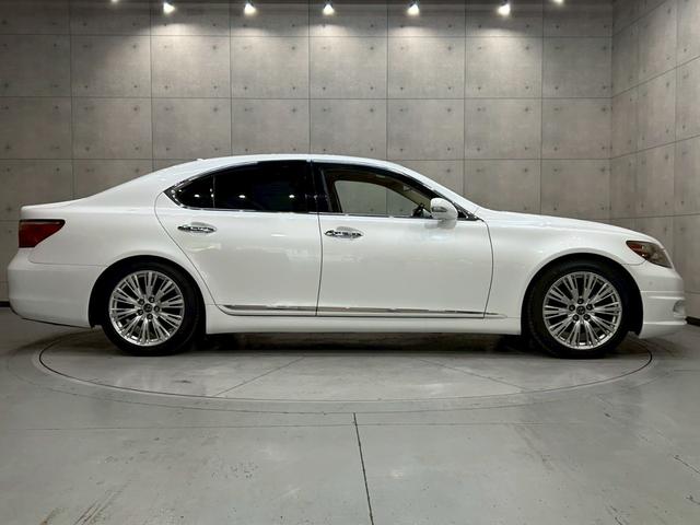 LS LS460 バージョンU Iパッケージ ムーンルーフ 社外エアロ マークレビンソン ベージュレザーシート パワーシート 全席シートヒーター&ベンチレーション 純正ナビ フルセグTV リアカメラ フリップダウン 純正19AW クルコン ETC(13枚目)