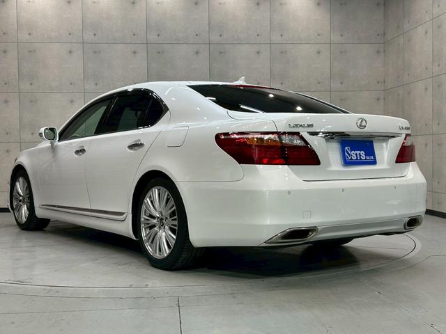 LS LS460 バージョンU Iパッケージ ムーンルーフ 社外エアロ マークレビンソン ベージュレザーシート パワーシート 全席シートヒーター&ベンチレーション 純正ナビ フルセグTV リアカメラ フリップダウン 純正19AW クルコン ETC(19枚目)