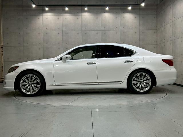 LS LS460 バージョンU Iパッケージ ムーンルーフ 社外エアロ マークレビンソン ベージュレザーシート パワーシート 全席シートヒーター&ベンチレーション 純正ナビ フルセグTV リアカメラ フリップダウン 純正19AW クルコン ETC(20枚目)