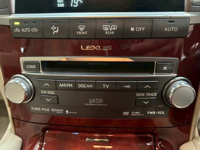 LS LS460 バージョンU Iパッケージ ムーンルーフ 社外エアロ マークレビンソン ベージュレザーシート パワーシート 全席シートヒーター&ベンチレーション 純正ナビ フルセグTV リアカメラ フリップダウン 純正19AW クルコン ETC(44枚目)