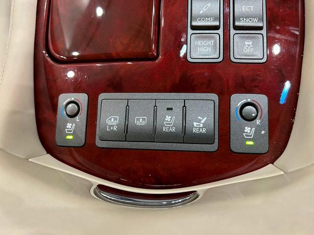 LS LS460 バージョンU Iパッケージ ムーンルーフ 社外エアロ マークレビンソン ベージュレザーシート パワーシート 全席シートヒーター&ベンチレーション 純正ナビ フルセグTV リアカメラ フリップダウン 純正19AW クルコン ETC(47枚目)