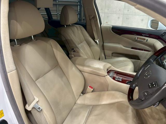 LS LS460 バージョンU Iパッケージ ムーンルーフ 社外エアロ マークレビンソン ベージュレザーシート パワーシート 全席シートヒーター&ベンチレーション 純正ナビ フルセグTV リアカメラ フリップダウン 純正19AW クルコン ETC(52枚目)