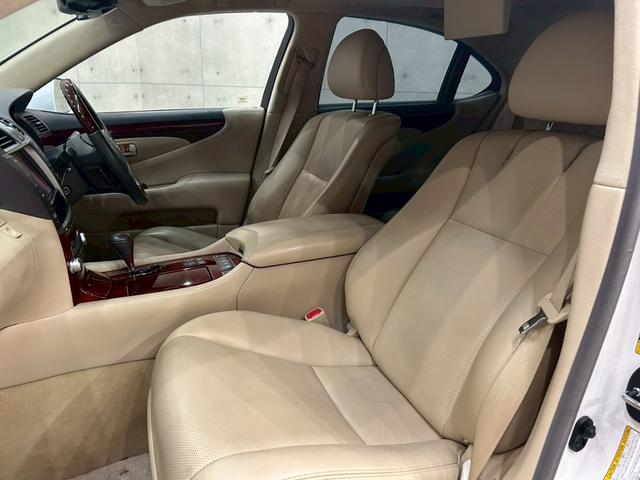 LS LS460 バージョンU Iパッケージ ムーンルーフ 社外エアロ マークレビンソン ベージュレザーシート パワーシート 全席シートヒーター&ベンチレーション 純正ナビ フルセグTV リアカメラ フリップダウン 純正19AW クルコン ETC(55枚目)