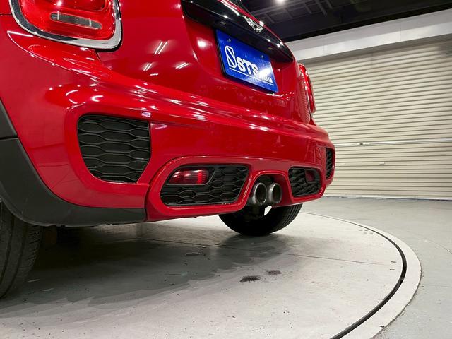 ＭＩＮＩ クーパーＳ　ＪＣＷパッケージ　ボンネットストライプ　リアスポイラー　ＨＩＤヘッドライト　フォグ　純正１７インチＡＷ　純正ナビ　ＢＴ接続　ハーフレザーシート　パドルシフト　ＨＵＤ　スペアキー　ＥＴＣ車載器（21枚目）