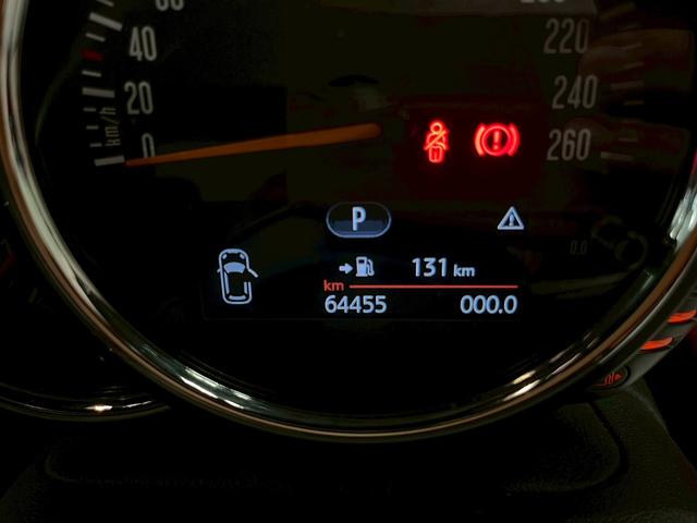 ＭＩＮＩ クーパーＳ　ＪＣＷパッケージ　ボンネットストライプ　リアスポイラー　ＨＩＤヘッドライト　フォグ　純正１７インチＡＷ　純正ナビ　ＢＴ接続　ハーフレザーシート　パドルシフト　ＨＵＤ　スペアキー　ＥＴＣ車載器（24枚目）