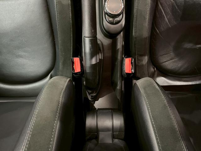 ＭＩＮＩ クーパーＳ　ＪＣＷパッケージ　ボンネットストライプ　リアスポイラー　ＨＩＤヘッドライト　フォグ　純正１７インチＡＷ　純正ナビ　ＢＴ接続　ハーフレザーシート　パドルシフト　ＨＵＤ　スペアキー　ＥＴＣ車載器（39枚目）