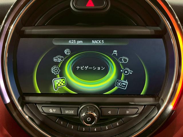 ＭＩＮＩ クーパーＳ　ＪＣＷパッケージ　ボンネットストライプ　リアスポイラー　ＨＩＤヘッドライト　フォグ　純正１７インチＡＷ　純正ナビ　ＢＴ接続　ハーフレザーシート　パドルシフト　ＨＵＤ　スペアキー　ＥＴＣ車載器（42枚目）