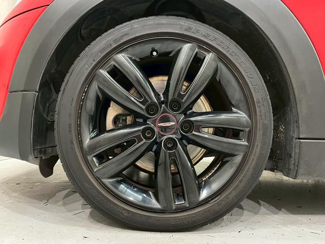 ＭＩＮＩ クーパーＳ　ＪＣＷパッケージ　ボンネットストライプ　リアスポイラー　ＨＩＤヘッドライト　フォグ　純正１７インチＡＷ　純正ナビ　ＢＴ接続　ハーフレザーシート　パドルシフト　ＨＵＤ　スペアキー　ＥＴＣ車載器（60枚目）